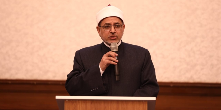 رئيس جامعة الأزهر: الأمم تتخلف بتراجع العلم ويجب أن نكون من صناع المعرفة ولا نقتصر على استقبالها