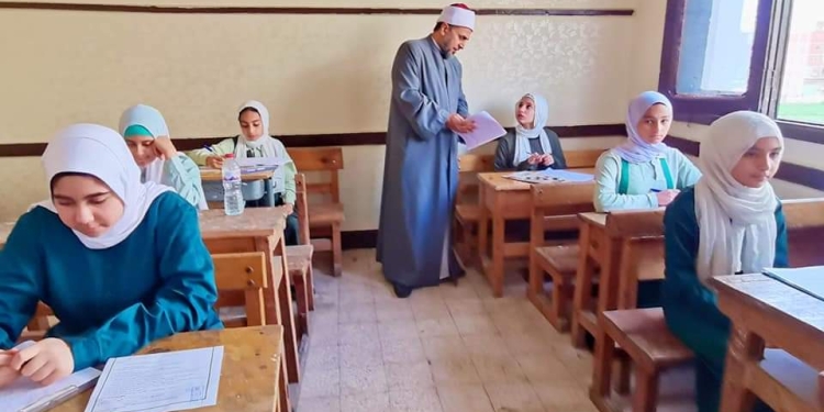 الشرقية الأزهرية: الهدوء والانتظام يسود امتحانات النقل الثانوي للفصل الدراسي الثاني