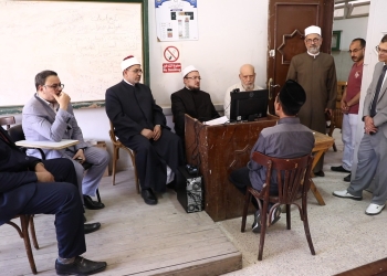 رئيس جامعة الأزهر يتفقد الامتحانات الشفهية لطلاب أصول الدين بالدَّراسة وسط إشادة كبيرة من الطلاب مصريين ووافدين