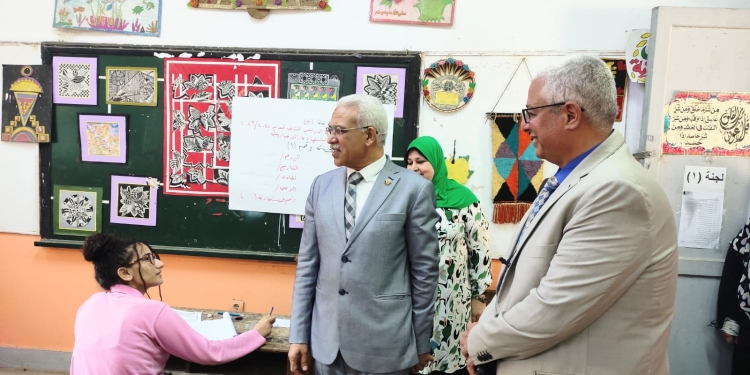 تداول امتحان الدراسات للشهادة الإعدادية بالقاهرة على تليجرام «صور»