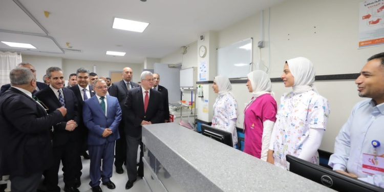 وزير التعليم العالي ومحافظ الغربية يطلقان إشارة بدء إعادة تشغيل مستشفى سرطان الأطفال 57357 بمدينة طنطا