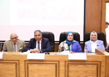 نائب رئيس جامعة الأزهر يشيد بجهود المركز الدولي للدراسات والبحوث السكانية في دعم أهداف التنمية المستدامة وتحقيق رؤية مصر 2030