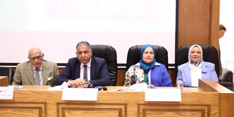 نائب رئيس جامعة الأزهر يشيد بجهود المركز الدولي للدراسات والبحوث السكانية في دعم أهداف التنمية المستدامة وتحقيق رؤية مصر 2030