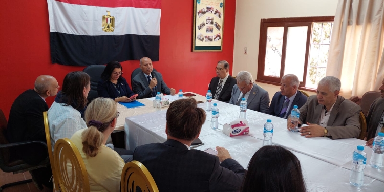 اطلاق مبادرة «الشراكة من أجل مدن صحية» بمدرسة في القاهرة