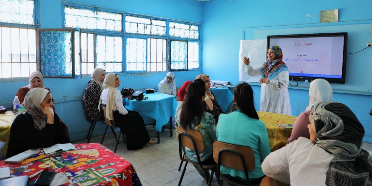 التربية والتعليم في أسبوع.. تدريب المعلمين واستعدادات امتحانات الدبلومات الفنية واستكمال تطوير المناهج