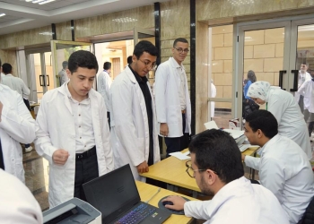 طلاب الطب وأول مؤتمر للفرقة الاولى