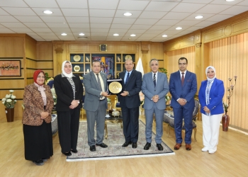  جامعة المنصورة تسلمت شهادة اعتمادها كأول جامعة معتمدة في مصر