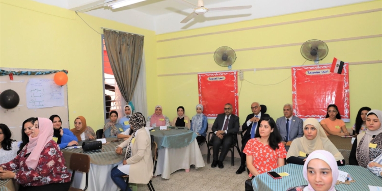 شاهد.. وزير التعليم يحاور الناجحين في "مسابقة ٣٠ ألف معلم" ويجيب على استفساراتهم