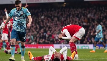 أرسنال يتعثر أمام ساوثهامبتون بتعادل 3 - 3 فى الدوري الإنجليزي