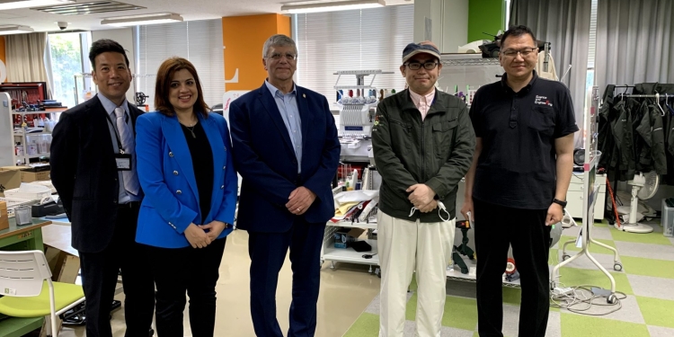 رئيس الجامعة اليابانية يزور جامعتى هيروشيما وريتسوميكان باليابان