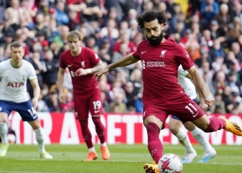 ليفربول يهزم توتنهام في مباراة مجنونة