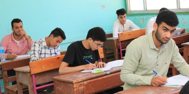 أخبار امتحانات الثانوية العامة.. حجازي: الوزارة تبذل أقصى جهودها لتسيير اللجان بصورة منضبطة وآمنة