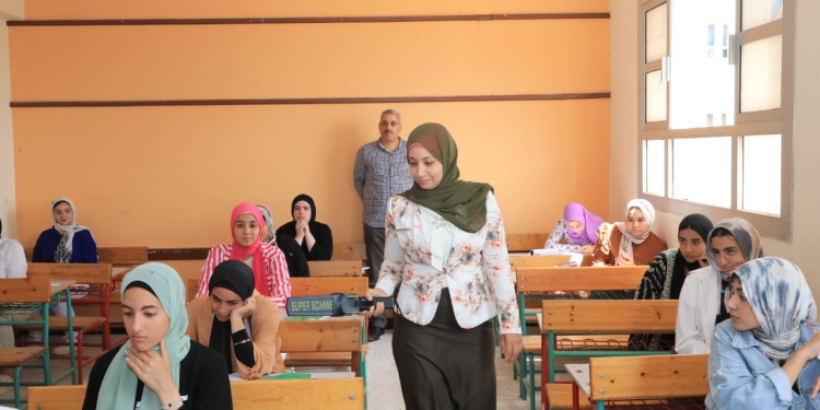 لطلاب الثانوية العامة 2023.. كيف تتجنب حدوث خطأ في تظليل الإجابة فى البابل شيت؟ وزير التعليم يجيب