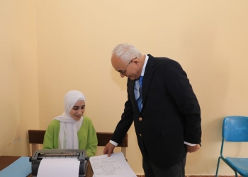 «حجازي» يتفقد امتحان اللغة العربية للثانوية العامة مكفوفين بالإسماعيلية