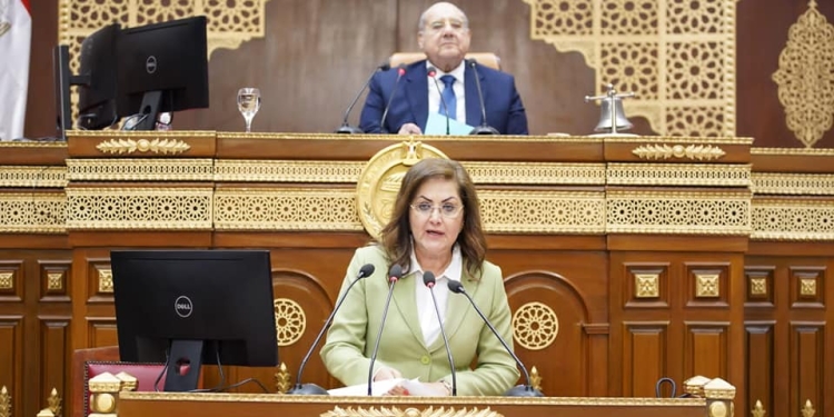 السعيد: توفير 700 ألف تابلت وألف شاشة ذكية ضمن خطة تطوير التعليم