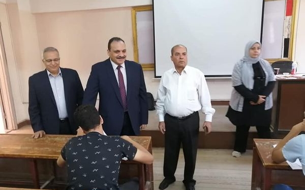 انتظام الامتحانات بكليات جامعة بنها