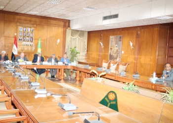رئيس جامعة المنوفية يترأس لجنة ترشيح المتقدمين لمنصب عميد الهندسة