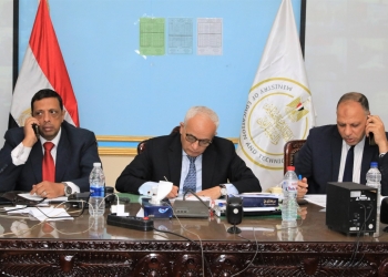 التعليم: إحالة جميع حالات ضبط الغش الالكتروني إلى النيابة العامة