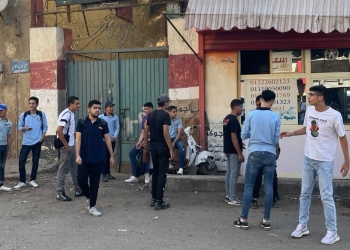 أخبار الثانوية العامة اليوم.. أولياء أمور مصر: تأخر فتح اللجان أمام الطلاب والمدارس غير ملتزمة بقرار الوزارة 