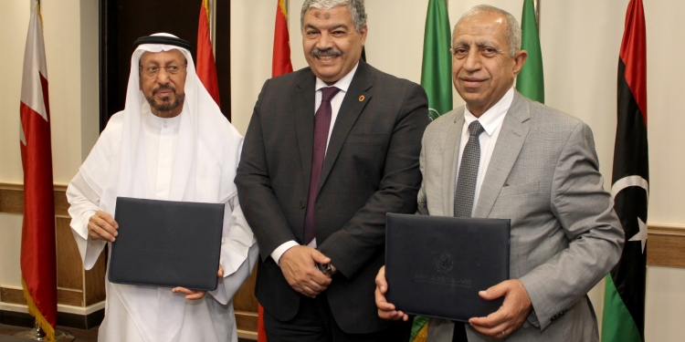 تعاون علمي بين الأكاديمية العربية للعلوم ومركز العلوم العربي للخدمات الجامعية بالإمارات