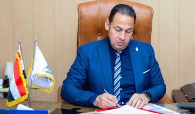 إبراهيم سعيد أمين جامعة عين شمس المساعد لشئون خدمة المجتمع