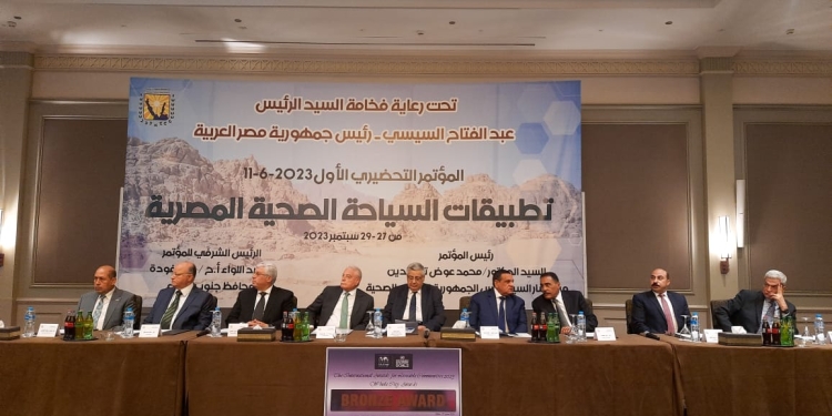 وزير التعليم العالى: برامج للسياحة العلاجية داخل الجامعات