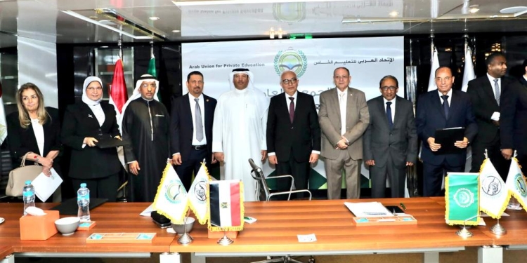 حجازي: نقدم كافة التسهيلات للراغبين في الاستثمار بالتعليم