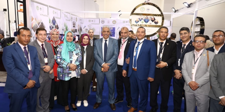 إقبال كبير على جناح جامعة الأزهر في معرض «Africa Health Excon» الدولي وسط إشادة كبيرة