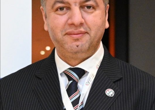 منح أستاذ بطب الأزهر زمالة كلية جمعية عموم الهند للعيون لتميزه العلمي على مستوى العالم