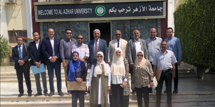 جامعة الأزهر انطلاق القافلة الطبية إلى مدينة رأس غارب بالبحر الأحمر دعمًا لجهود الدولة المصرية