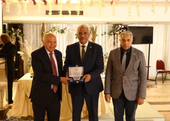 أكاديمية ناصر العسكرية تكرِّم نائب رئيس جامعة الأزهر وعميد الطب ضمن النماذج الوطنية المتميزة
