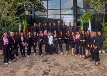  “72 بتوقيت الواحة” و “بما لا تشتهي السفن”.. فيلمان وثائقيان ضمن مشاريع تخرج “إعلام القاهرة”