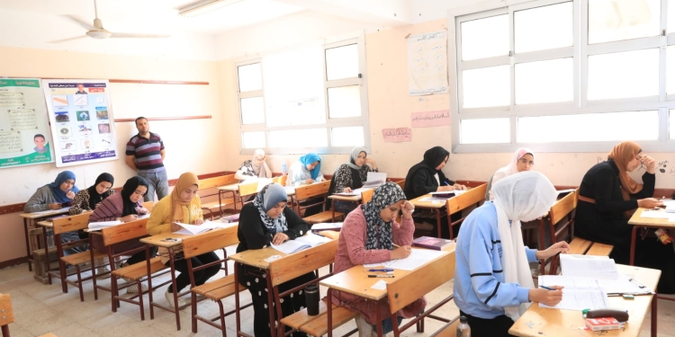 الثانوية العامة 2023.. عدد أسئلة امتحاني الكيمياء والجغرافيا