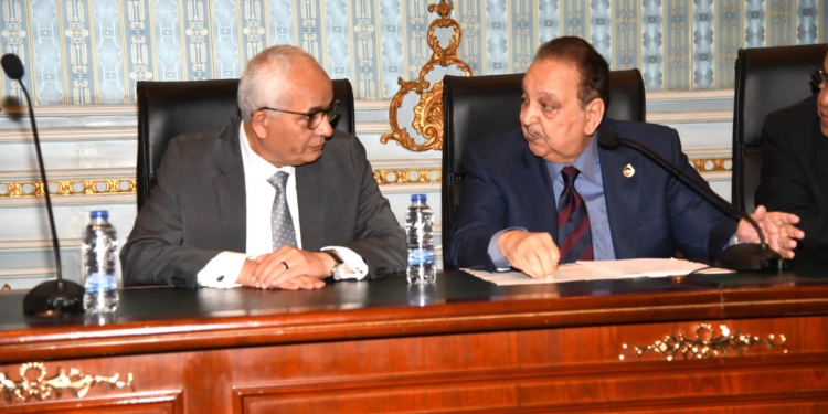 التربية والتعليم: مدارس المتفوقين تحظى باهتمام القيادة السياسية ونعمل على التوسع بها