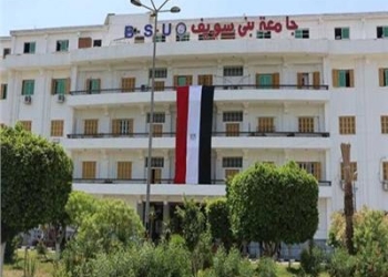 رئيس جامعة بني سويف يشهد التصفيات قبل النهائية لمبادرة «شباب من أجل التنمية» 