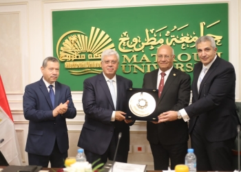 تنسيق الشهادات الفنية.. موعد امتحانات القبول بكليات التجارة والهندسة