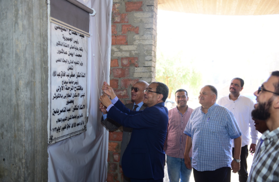 رئيس جامعة سوهاج يفتتح المرحلة الأولى لمبنى الإسكان الطلابي