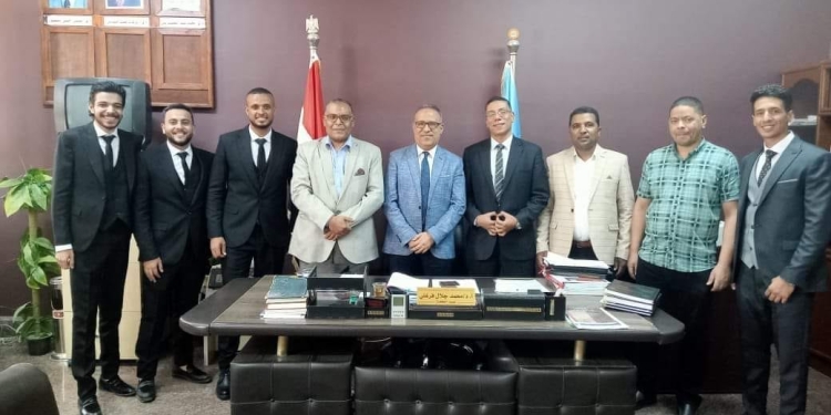 طلاب هندسة الأزهر يفوزون بتمويل من أكاديمية البحث العلمي والتكنولوجيا في مشروع تخرجهم " إعادة تدوير غبار الأسمنت لصناعة عوازل البناء"