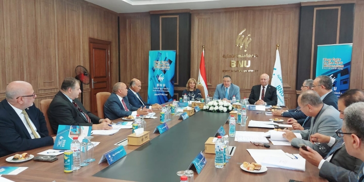 جامعة بنها الأهلية تناقش اللائحة الداخلية وعقد شراكات دولية