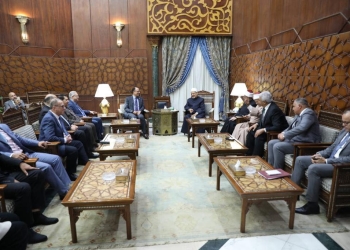 شيخ الأزهر يستقبل رئيس جامعة حلوان لبحث سبل تعزيز التعاون العلمي المشترك