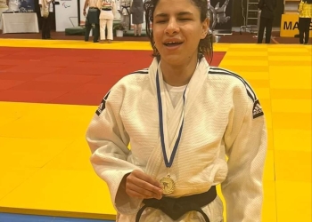 الخشت يهنئ أمنية الحسيني لاعبة منتخب الجودو للمكفوفين لفوزها بالميدالية الذهبية بفنلندا