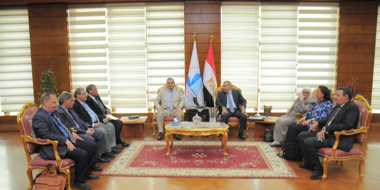 جامعة كفر الشيخ تستقبل لجنة قطاع علوم الحاسب والمعلوماتية بالمجلس الأعلى للجامعات