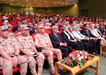 حجازي: لا ننسى أسر الشهداء وتقدم لهم الخدمات الهامة فى التعليم
