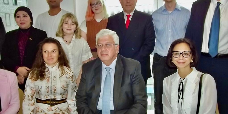 وزير التعليم العالي على رأس وفد لبحث آليات التعاون مع جامعة لندن