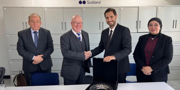 أكبر تعاون مصري إنجليزي في مجال التعليم العالي.. جامعة سيناء توقع اتفاقيات مع إدنبرة نابيير وكوين مارجريت