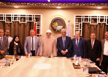 رئيس جامعة الأزهر يترأس اجتماع مجلس إدارة مركز الحاسب الآلي ويوصي بعقد دورات تدريبية للموظفين والطلاب في مجالات التحول الرقمي