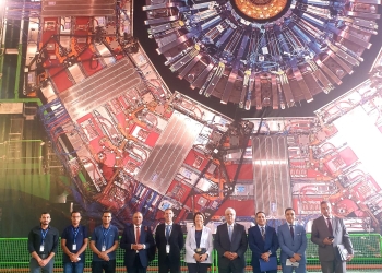 وزير التعليم العالي يبحث مع الأوروبي للأبحاث النووية اطلاق برنامج منح للباحثين المصريين