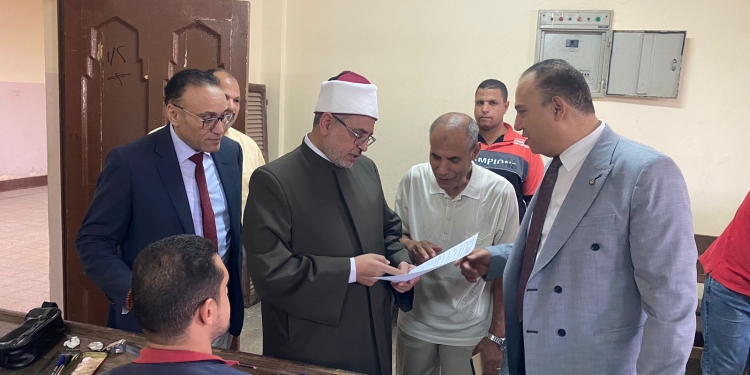 رئيس جامعة الأزهر يتفقد لجان امتحانات الدراسات العليا بكليات قطاع الدراسة