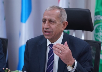 رئيس الأكاديمية العربية يزف بشري سارة لأوائل الثانوية العامة والمتفوقين من ذوي الهمم