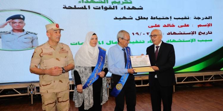 لتخفيف العبء عن الطلاب والأسرة.. وزير التعليم يعلن موعد تطوير مناهج الثانوية العامة